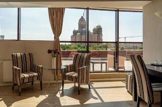 Отель Hotel Parliament Бухарест Полулюкс с террасой-4