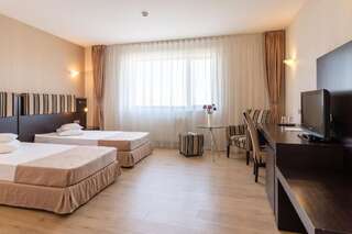 Отель Hotel Parliament Бухарест Двухместный номер Делюкс с 2 отдельными кроватями-3