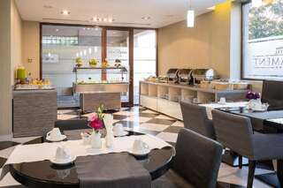 Отель Hotel Parliament Бухарест-7