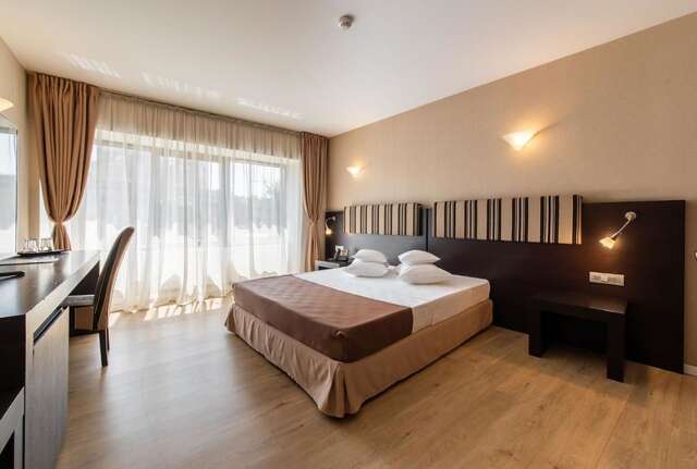 Отель Hotel Parliament Бухарест-33